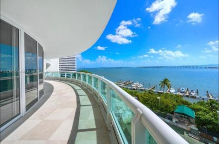 1643 Brickell Ave