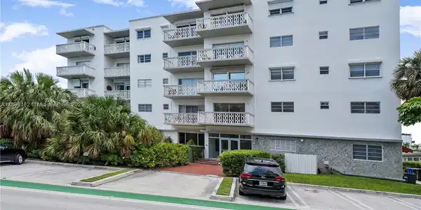 9700 E Bay Harbor Dr