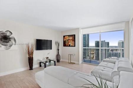 1200 Brickell Bay Dr