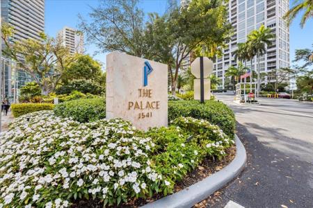1541 Brickell Ave