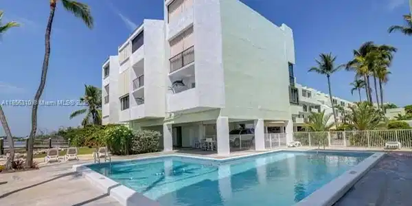 Image 2: Beautiful Ocean Front Heated Pool