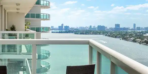 1800 N Bayshore Drive