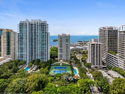 2645 S Bayshore Drive