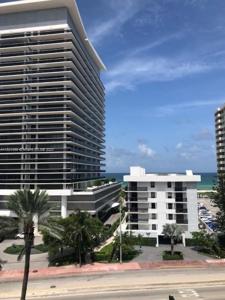 5838 Collins Ave