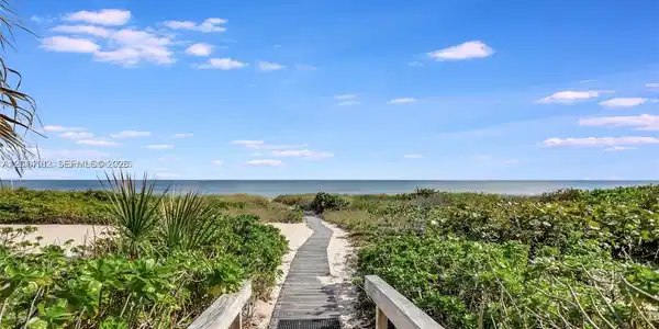 1800 S Ocean Blvd