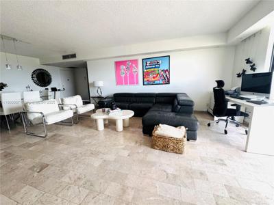 600 Three Islands Blvd