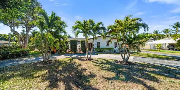17242 SW 88th Ave
