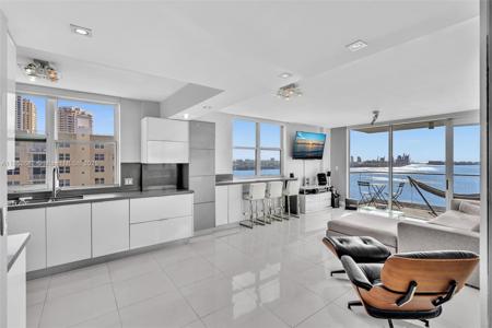 800 Claughton Island Dr