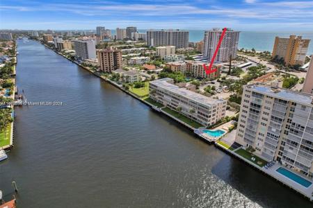 400 N Riverside Dr