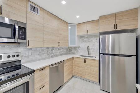 3113 S Ocean Dr