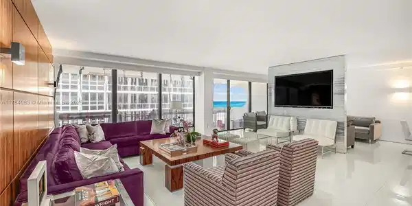 10205 Collins Ave