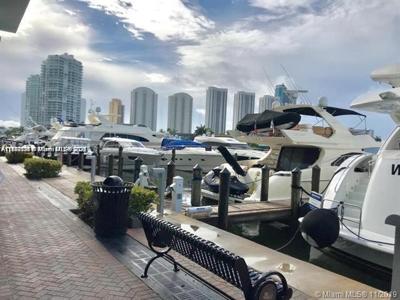 400 Sunny Isles Blvd
