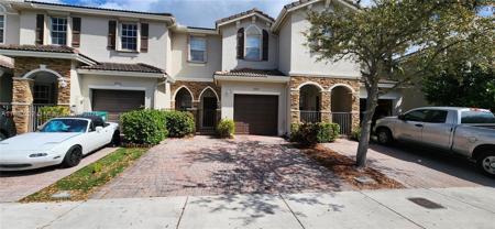 8909 SW 225th Ter