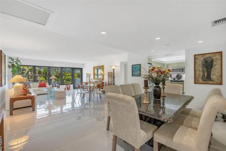 3200 Port Royale Dr N