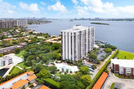 4000 Towerside Ter