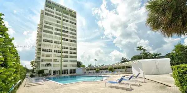2100 Sans Souci Blvd