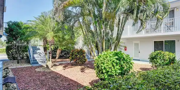 2344 NE 12th