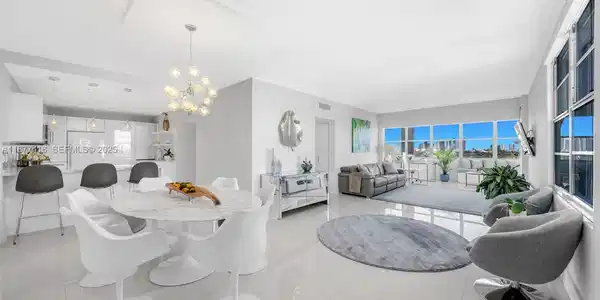 3 Island Ave