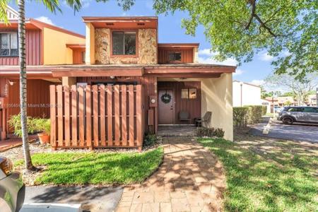 442 SE 11th Ter