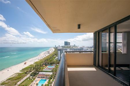 2555 Collins Ave