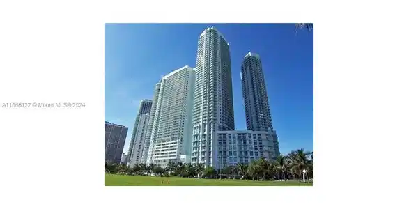 1900 N BAYSHORE DR