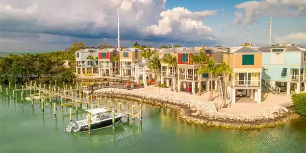 101 11th Street Lot 19