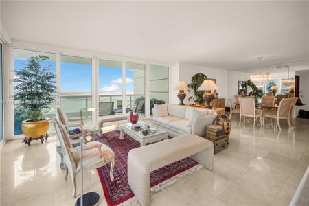 2127 Brickell Ave
