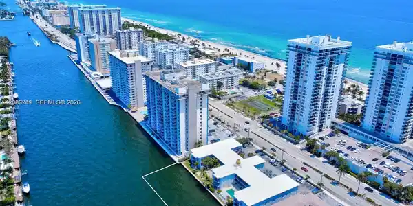 2200 S Ocean Dr