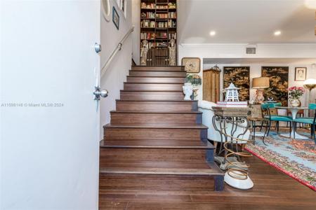 1061 Michigan Ave