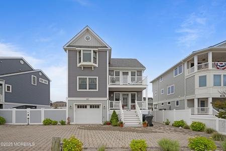 447 N Highway 35