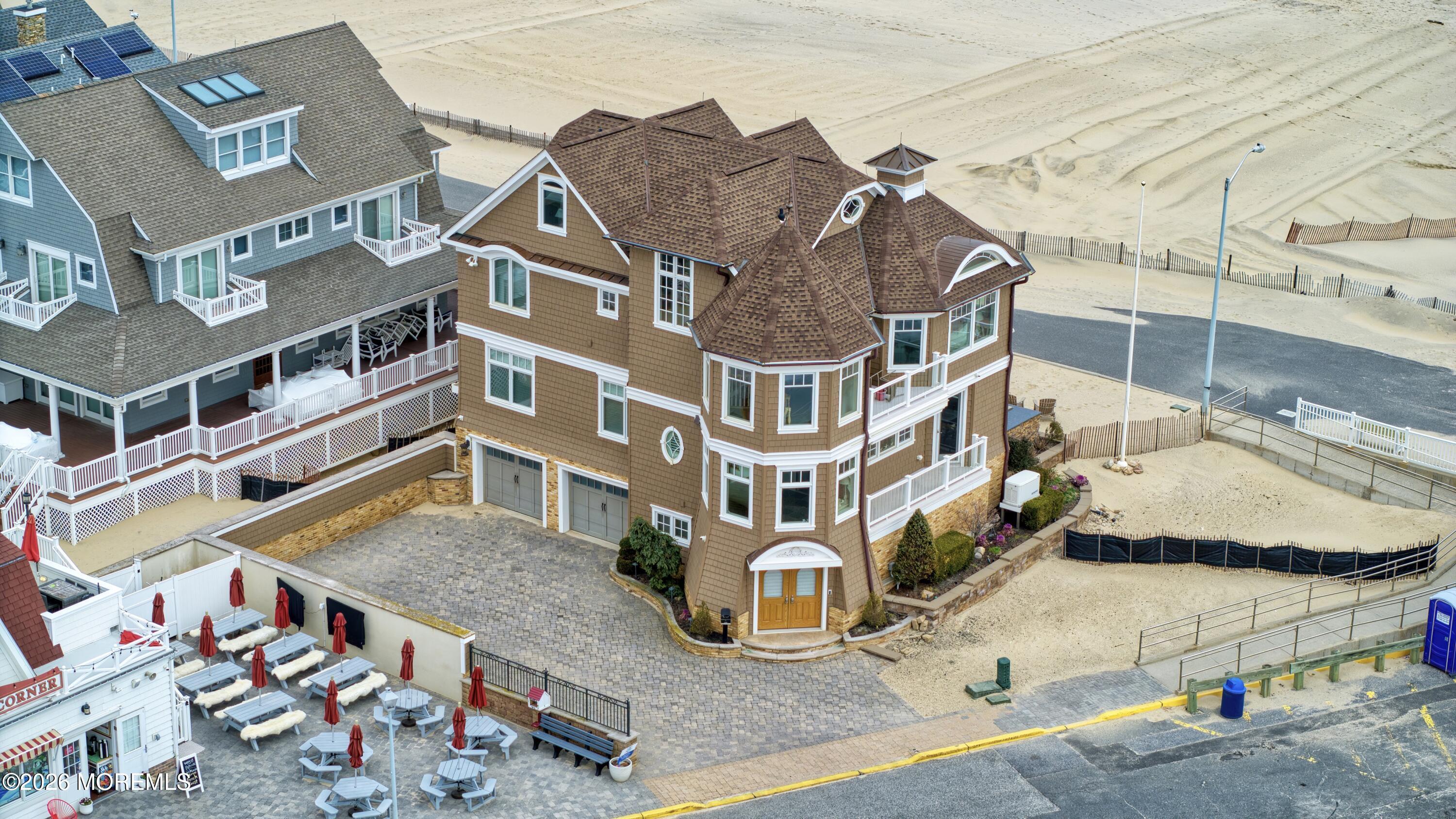 Image 4: 110BeachFront431