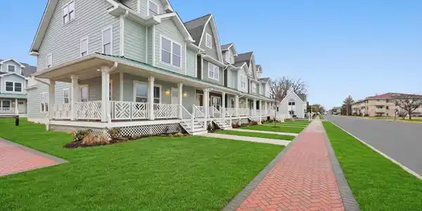 Image 3: 40