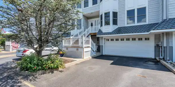 Image 4: 8-web-or-mls-DSC04904