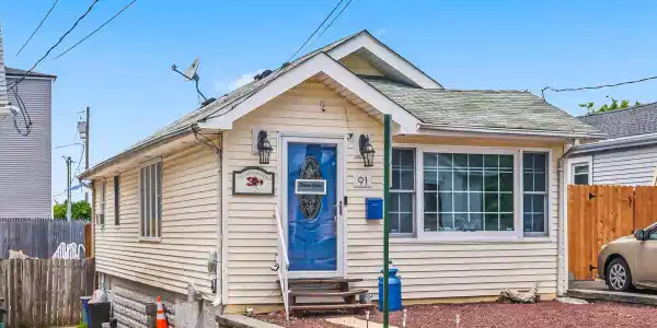 91 Seabreeze Way