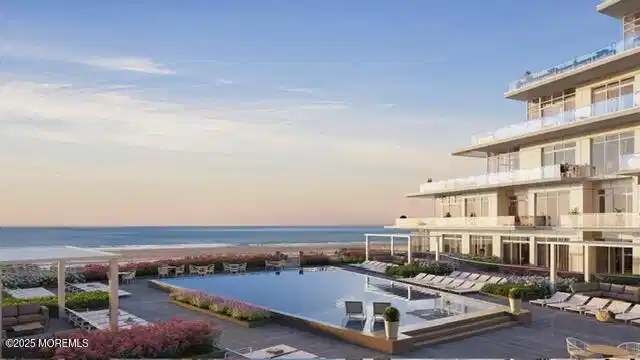 Image 1: 05a From the Pool to the Ocean_0515