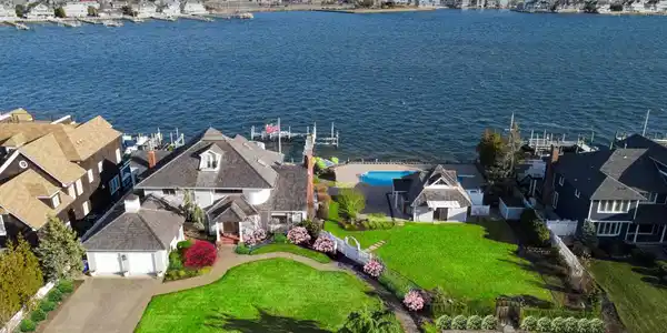 292 Dutchmans Point Road