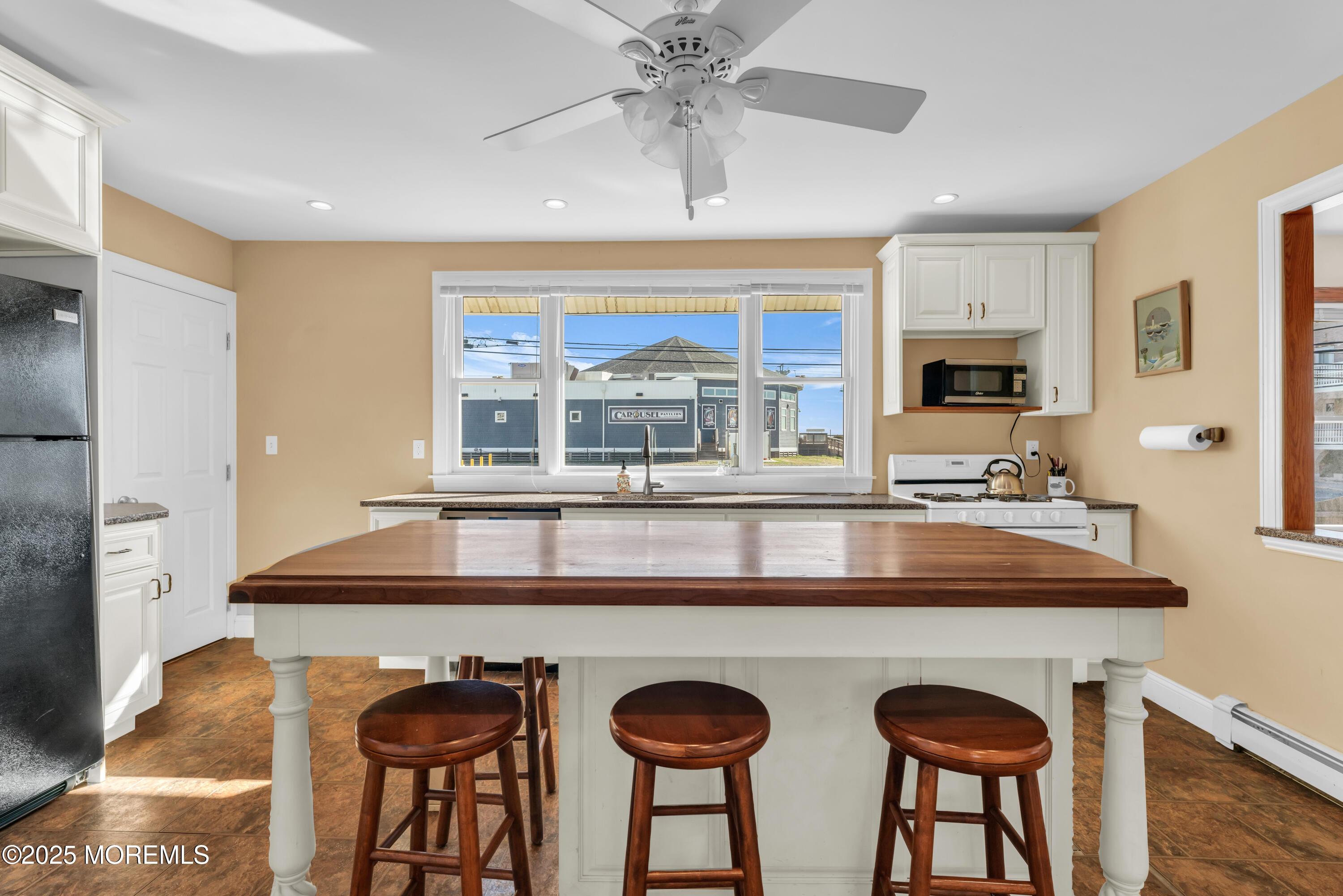 Image 4: photos_high_resolution_HOM07538