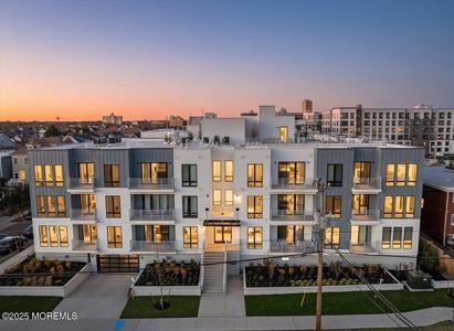 215 2nd Avenue Unit 306