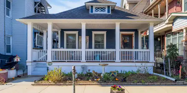 82 Abbott Avenue