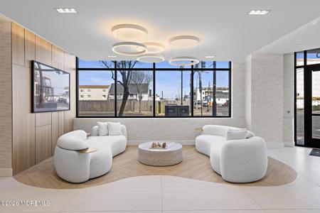 401 Boulevard Unit 405