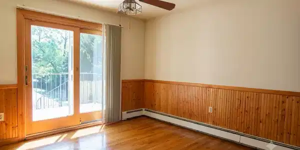 Image 4: Dining Room