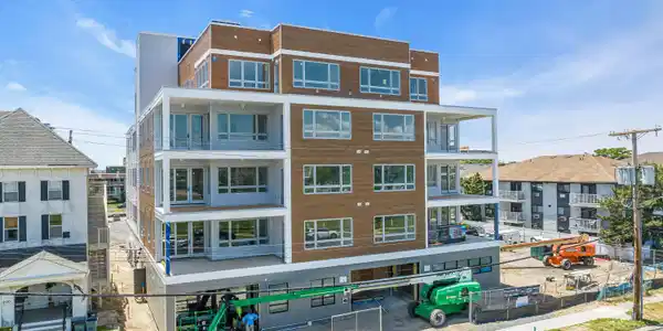 204 Seventh Avenue Unit 304