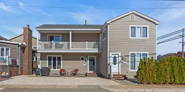806 Grand Central Avenue Unit B