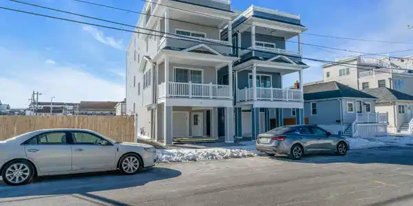 121 Franklin Avenue