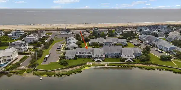 100 Seaview Avenue Unit 4-12
