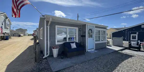23 E Plover Way