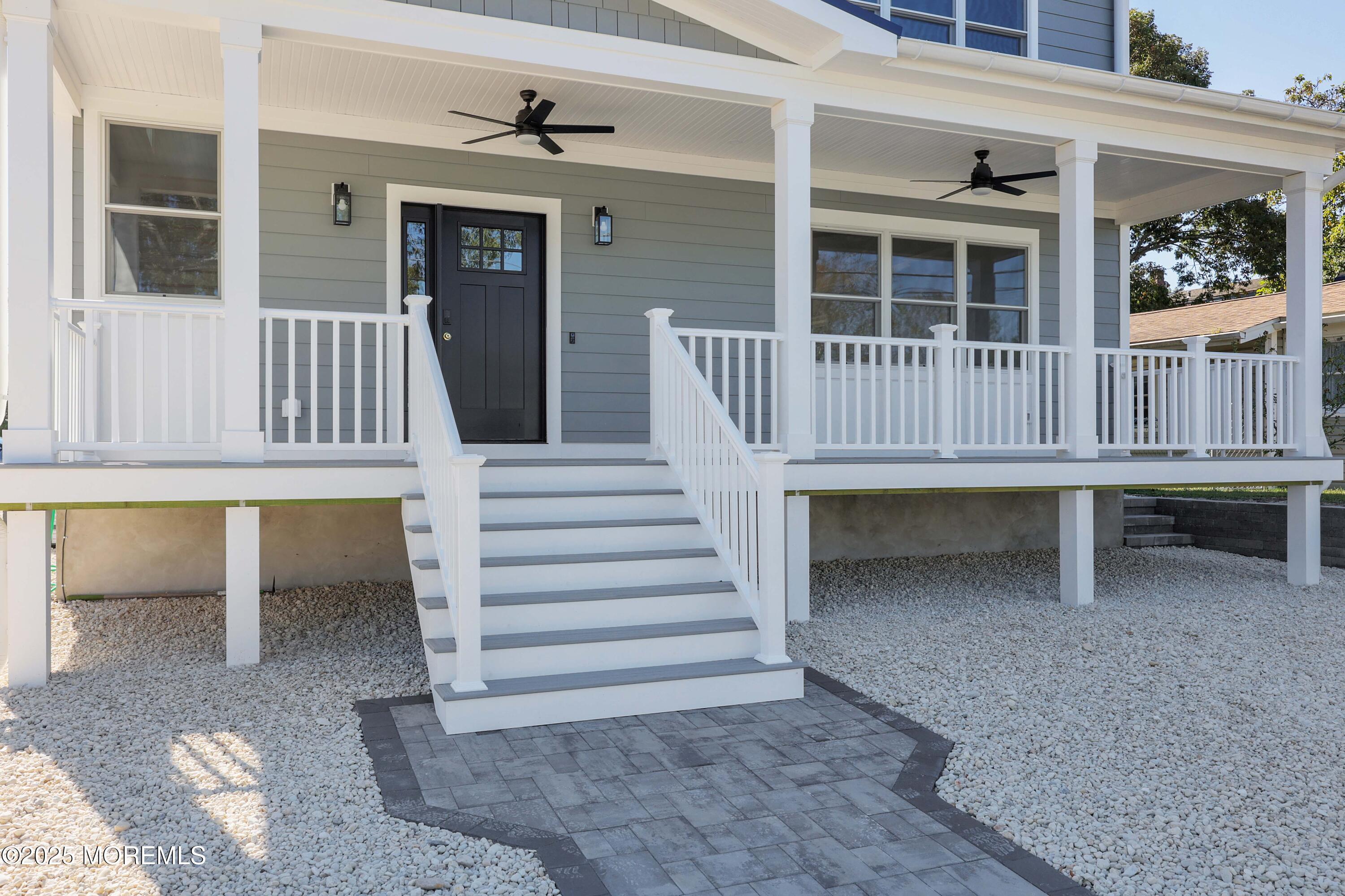 Image 2: 758A9768_69_70_71_72