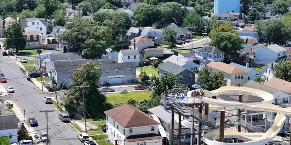 Image 4: DJI_20260804114901_0708_D