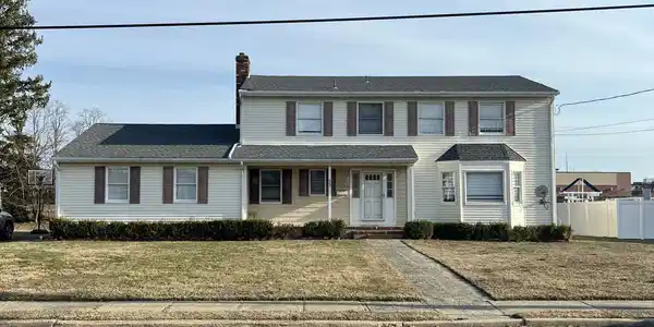 53 Roslyn Court