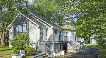 76 9th Street